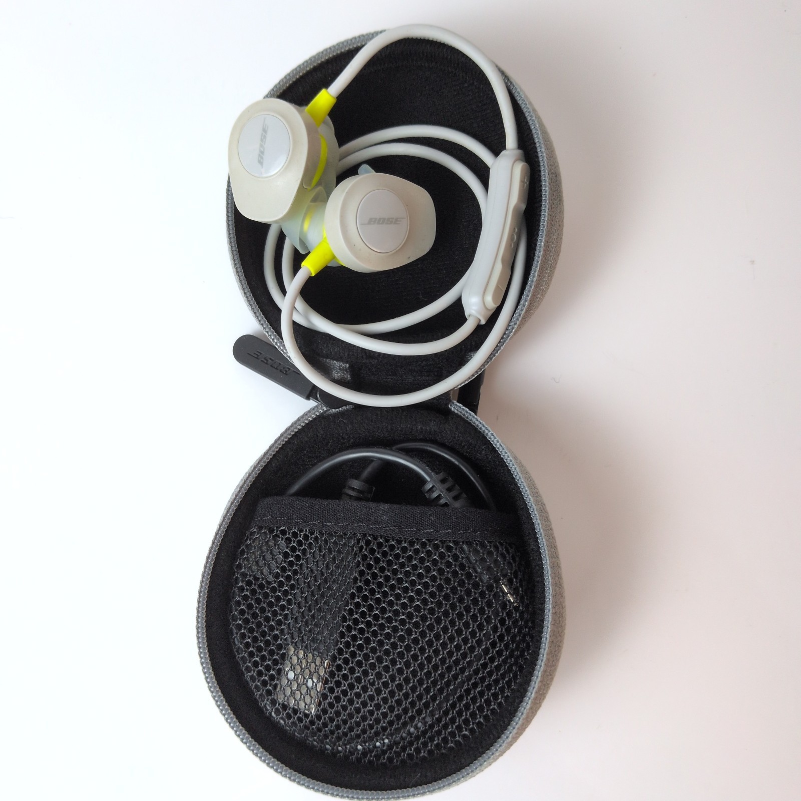 Bose SoundSport Wireless In Ear Bluetooth Sweat-Resistant Headphones Grey Yellow