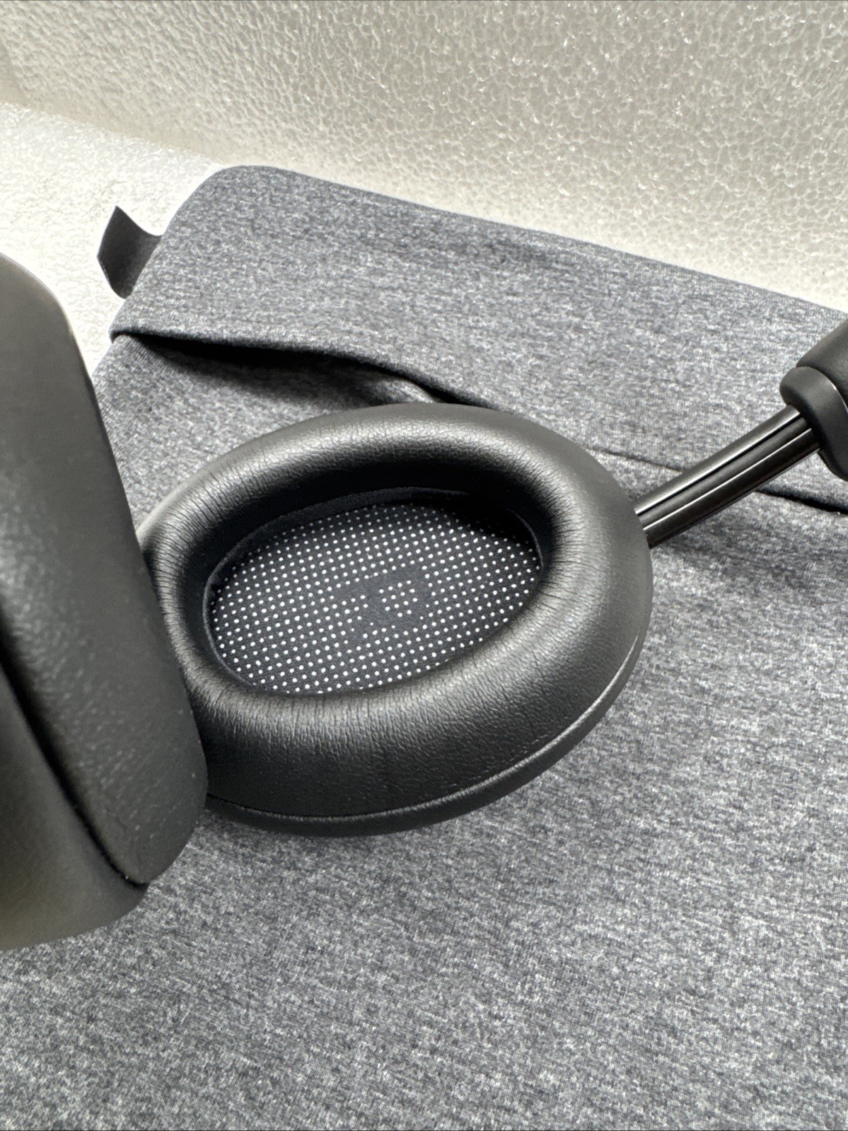 Used Dolby Dimension Wireless Headphones – Active Noise Cancellation Grade A