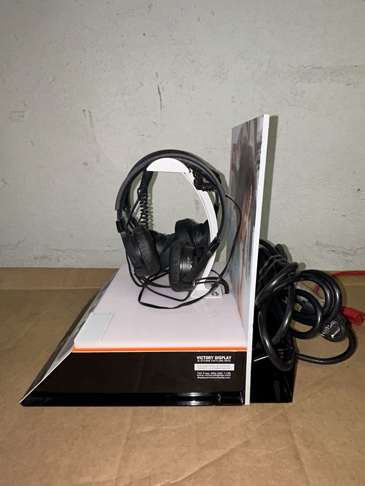 JBL Tune Series 600BTNC & 750BTNC Headphone Display Store Model Tested & Works