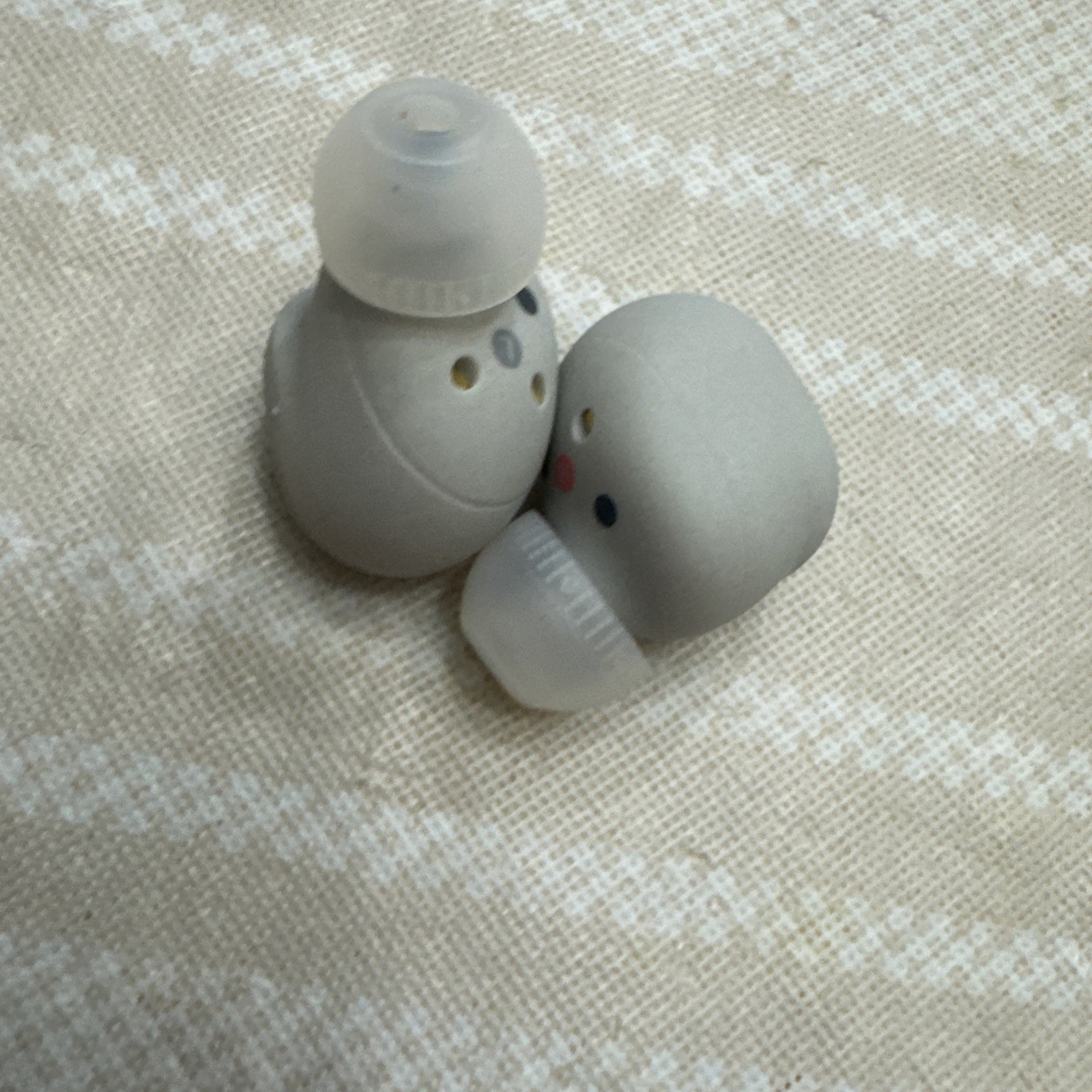 Genuine Sony WF-1000XM6 Wireless Noise Cancelling Earbuds – Platinum Silver