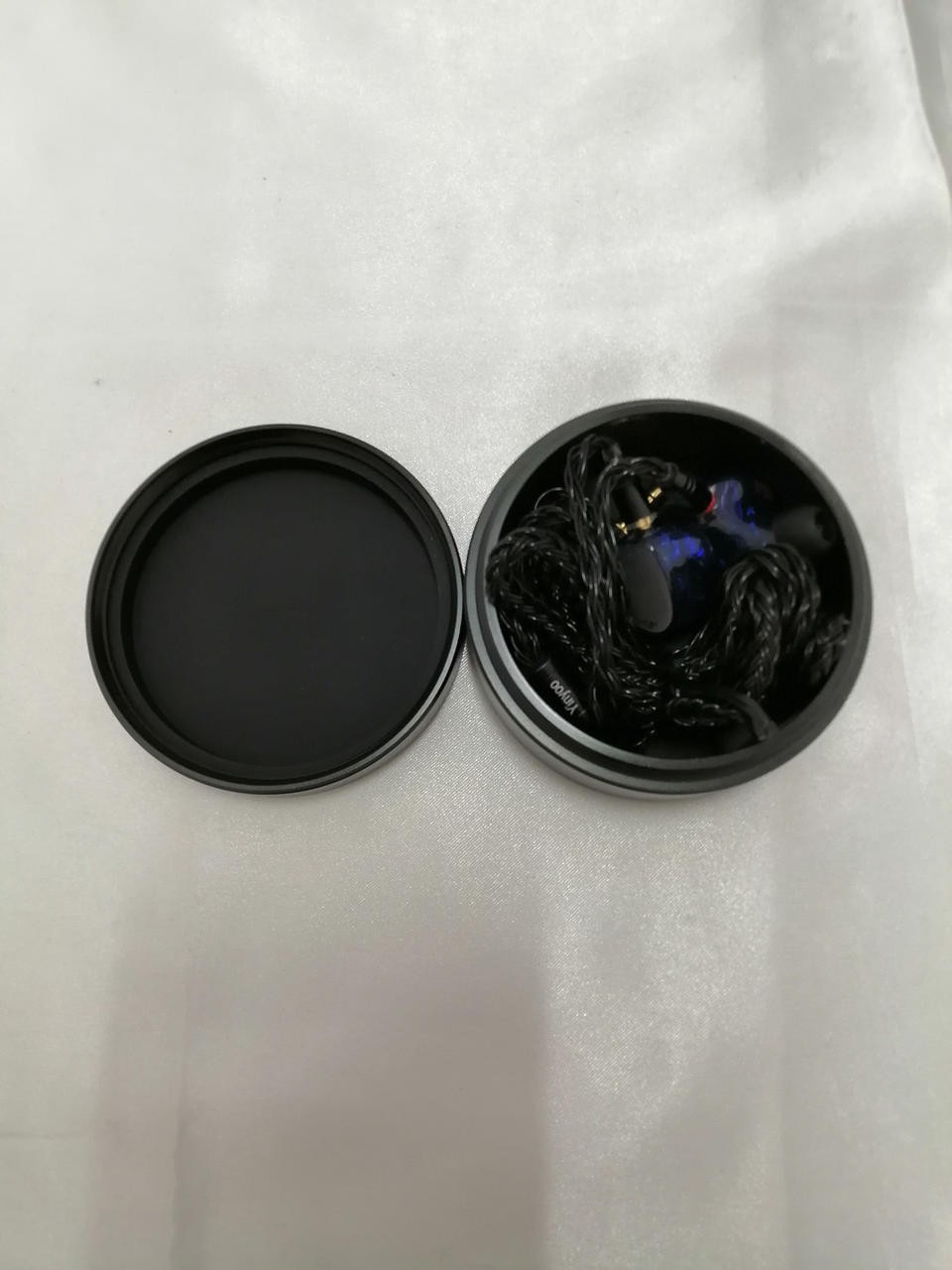 Unique Melody Maverick II Earphones, Hybrid 5-Driver, 10Hz-20kHz