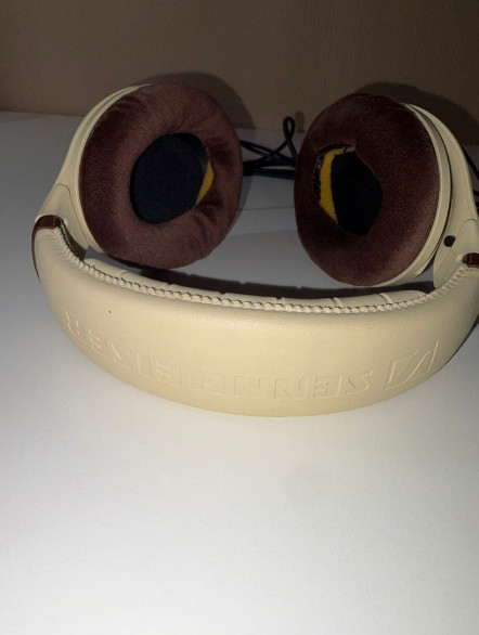 SENNHEISER HD 598 Wired Headphones Used Tasted from Japan