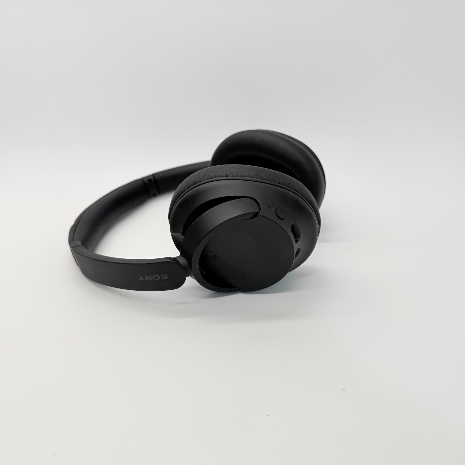 Sony WH-CH720N/B Noise Canceling Wireless Headphones WHCH720N – Black