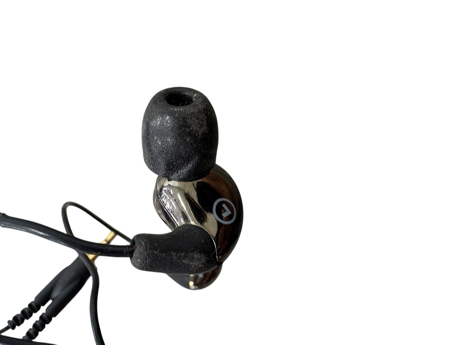 Shure SE530 Wired Headphones Sound Isolation In-Ear Monitor