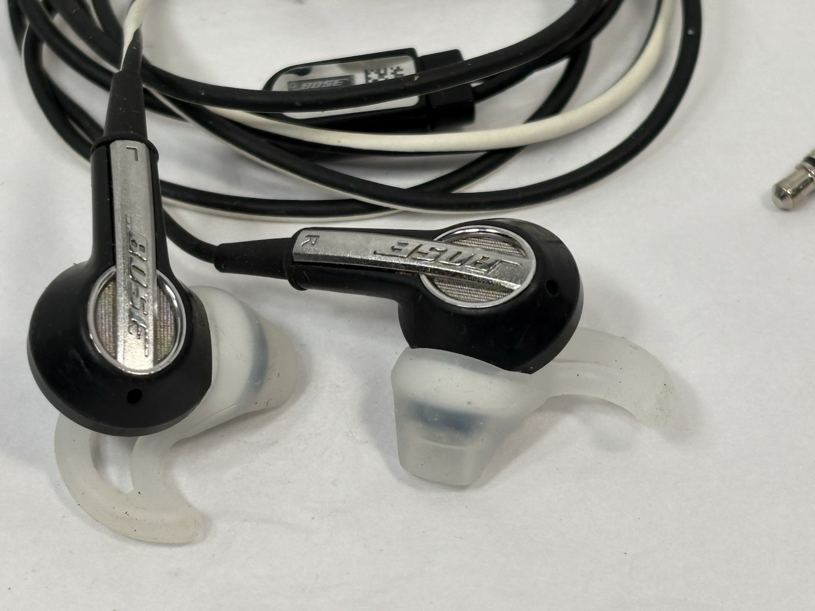 Bose SoundSport Wired 3.5mm Jack Earphones Headphones Earbuds Charcoal-Black