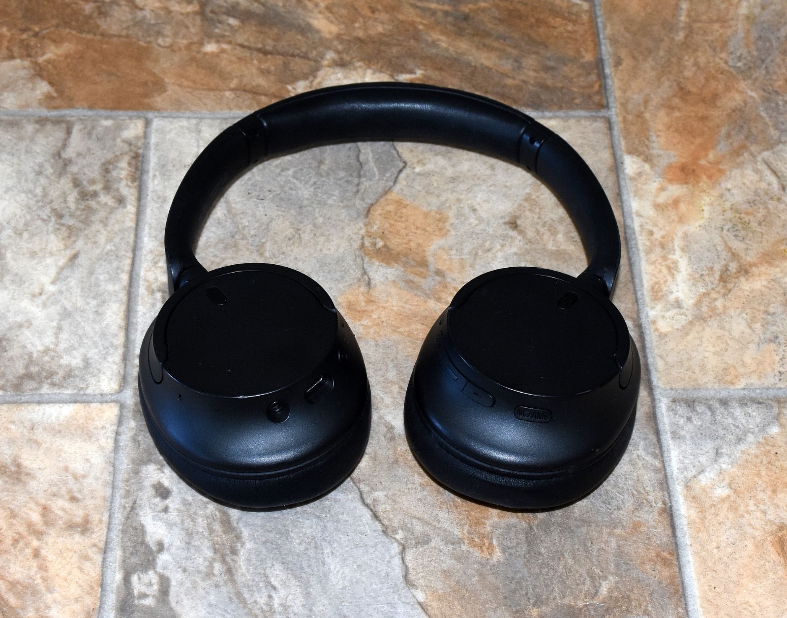 Sony WH-CH720N Wireless Noise Canceling Bluetooth Headphones Black YY2966