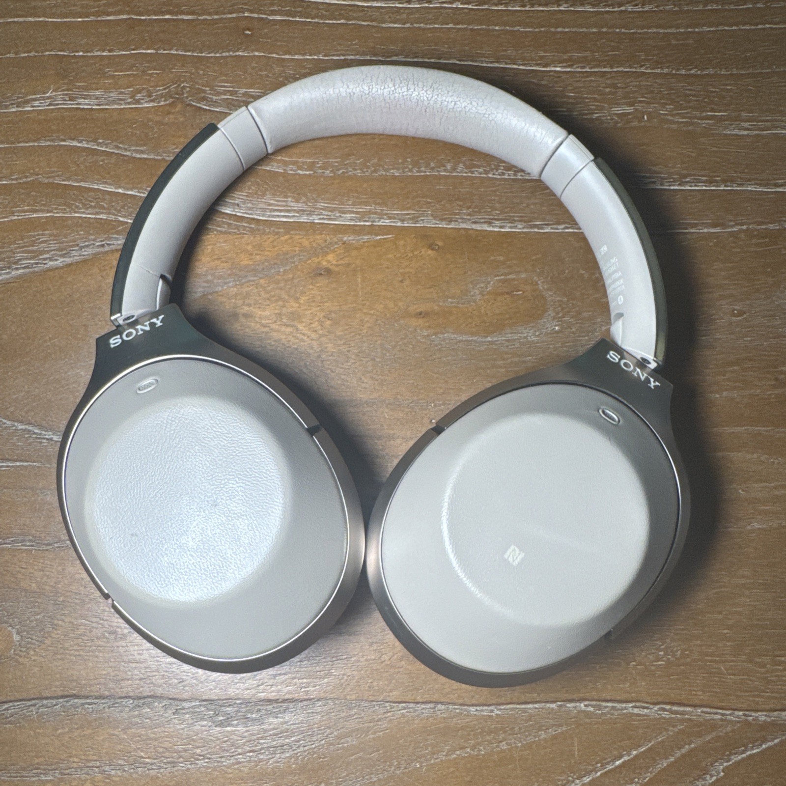 Sony MDR-1000X Wireless Headphones – Beige Working