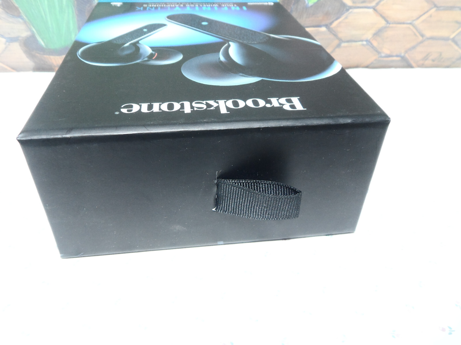 INFINITY LINK True wireless earphones w/Charging Case/Black/Brookstone