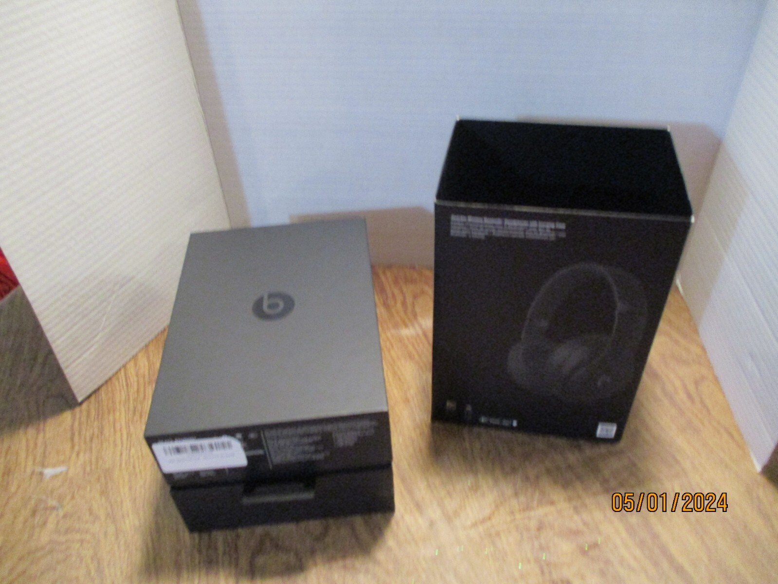 Beats Studio3 Headphones by Dr. Dre Over the Ear Black Wireless Empty Box Only