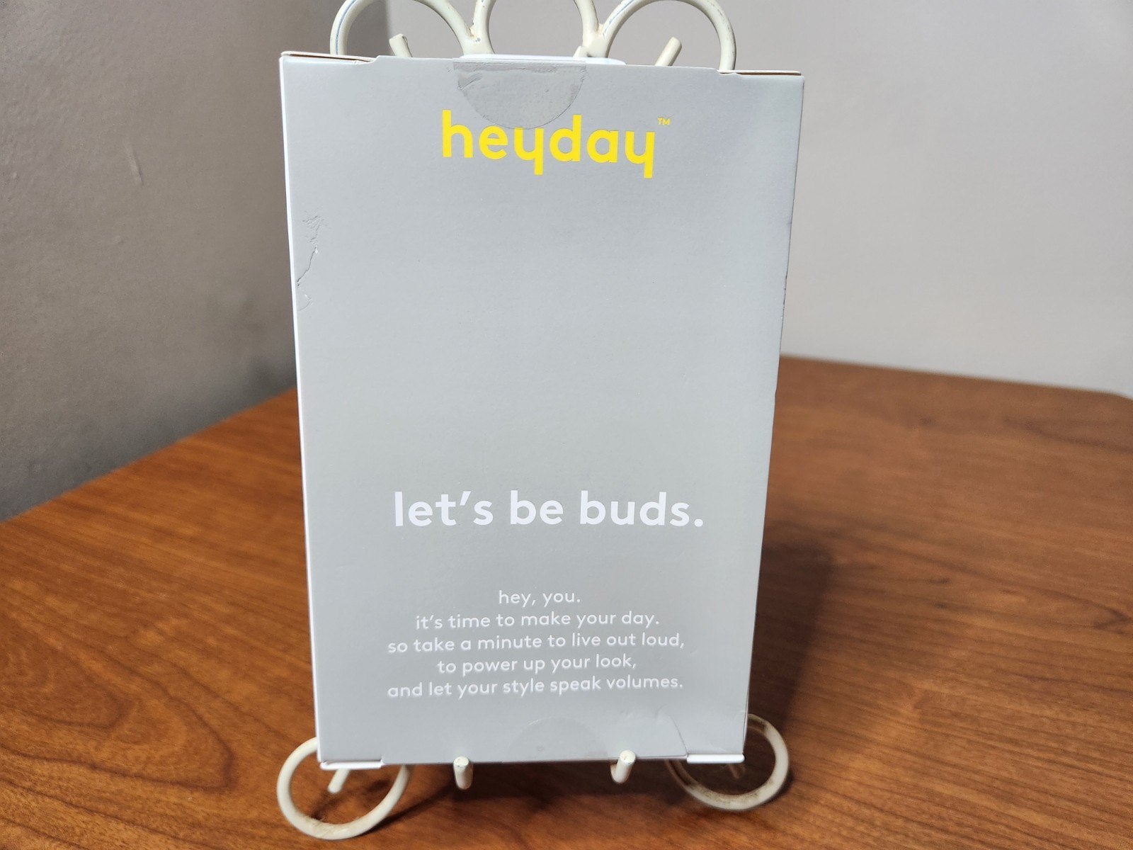 Heyday Wired Earbuds ~ Comfort Fit ~ Microphone ~ 3.5 MM Aux Plug ~ Candy Pink