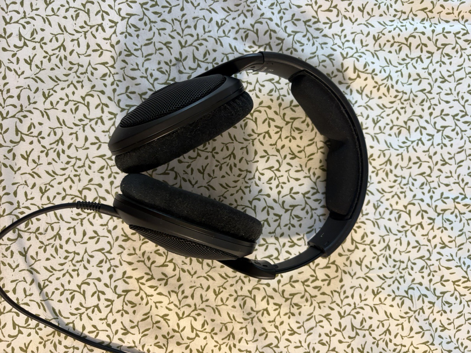 SENNHEISER HD 560S WIRED OVER-THE-EAR AUDIOPHILE HEADPHONES | BLACK
