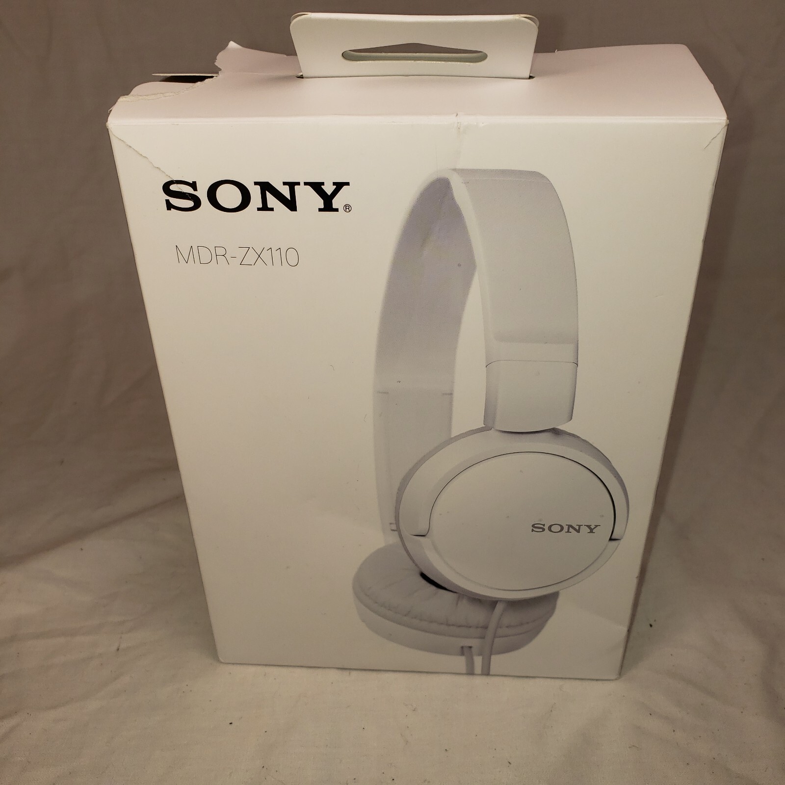 Sony MDR-ZX110 Ear-Pad (On the Ear) Headband Headphones – White
