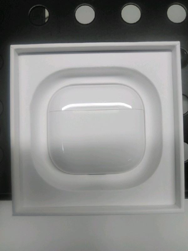 Apple AirPods 4 ‎‎MXP63LL/A Bluetooth Earbuds Active Noise Cancellation – White