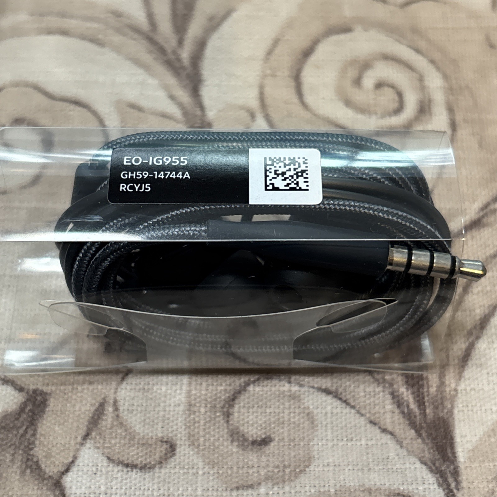 AKG Earbuds EO-IG955 Lot Of 20