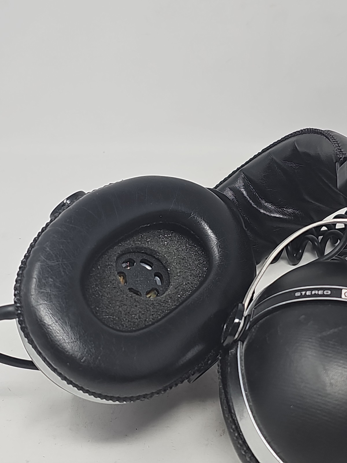 Pioneer SE-305 Stereo Over the Ear 1/4″ Jack Black Headphones