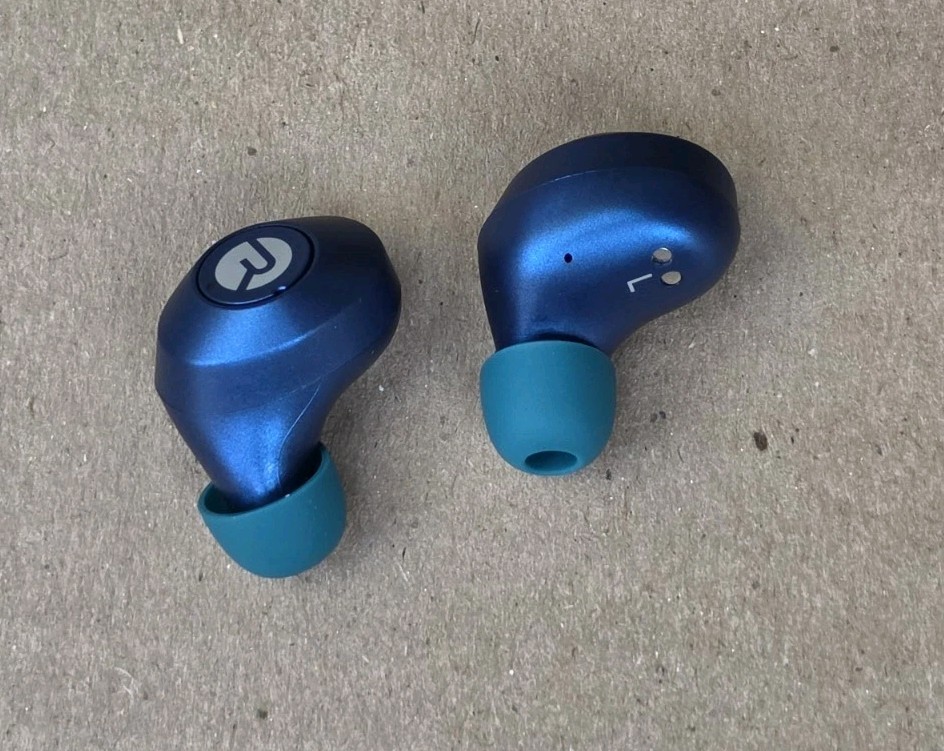 Raycon E25 The Everyday True Wireless Earbuds Only – Blue.