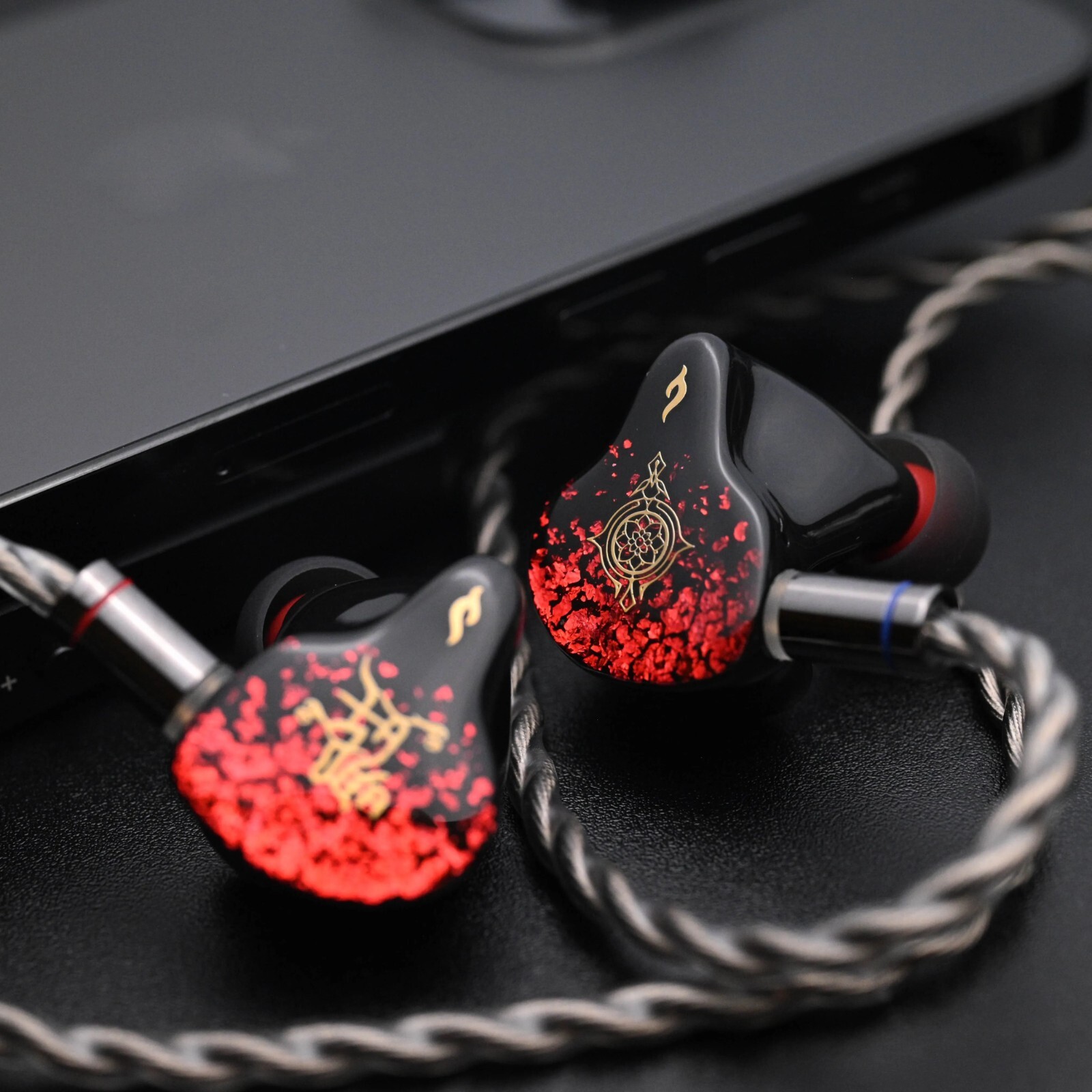 TANGZU Nezha Latest Flagship-level IEMs 6BA + 1PZT Multi-Driver In-Ear Monitor