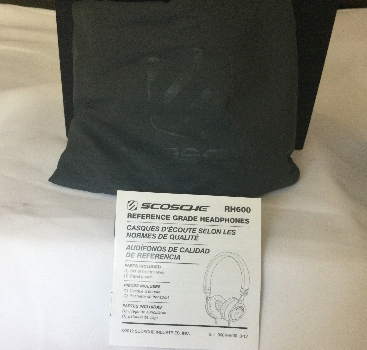 REALM SCOSCHE RH600bk REFERENCE GRADE ON EAR HEADPHONES NIB