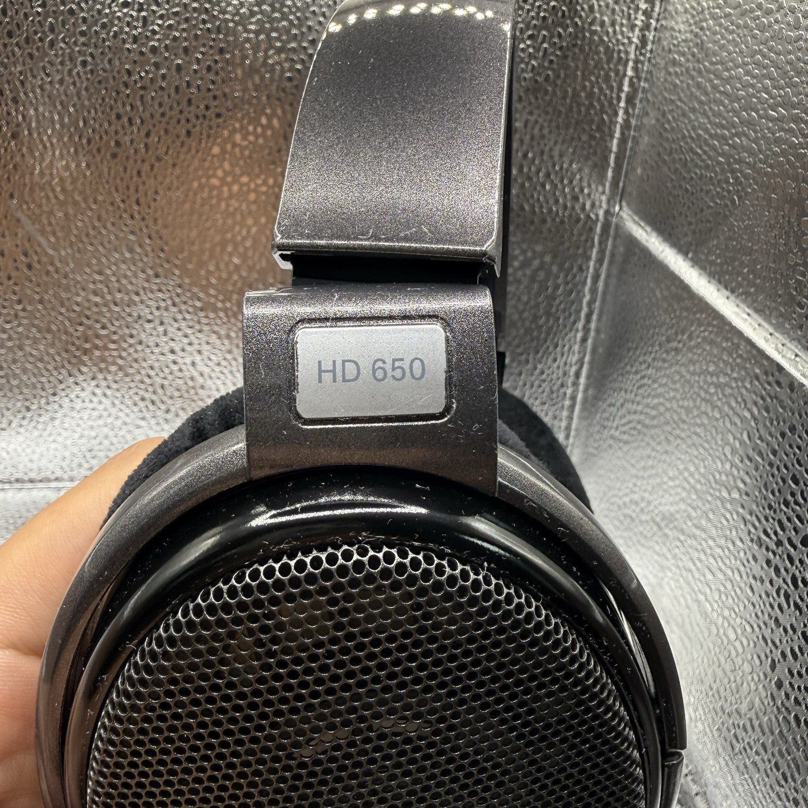 Sennheiser HD 650 Over Ear Headphones – Gray/Black ( NO WIRES )