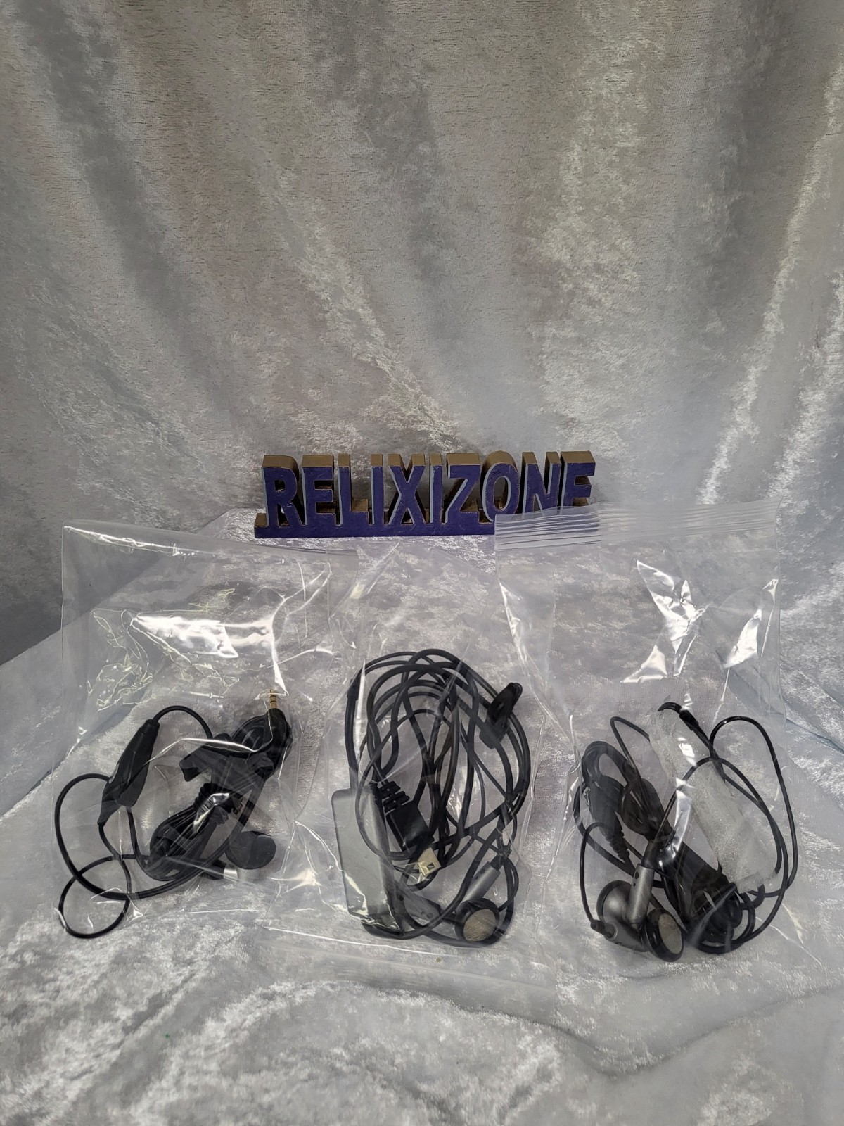 Mixed Wired Earbud Headphones Bundle (3 Pairs) OEM Assorted Connectors Tested