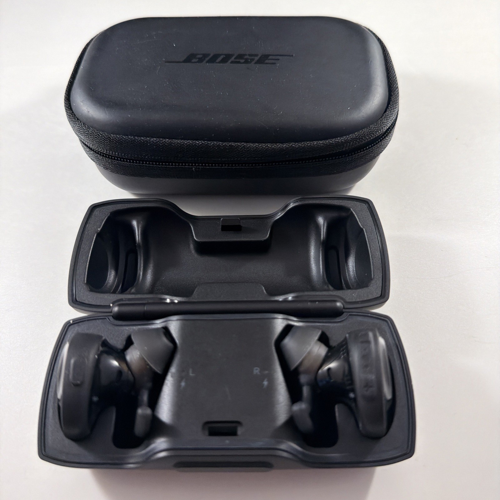 Bose SoundSport Wireless Headphones Sport Bluetooth Earbuds In-ear (For Parts)