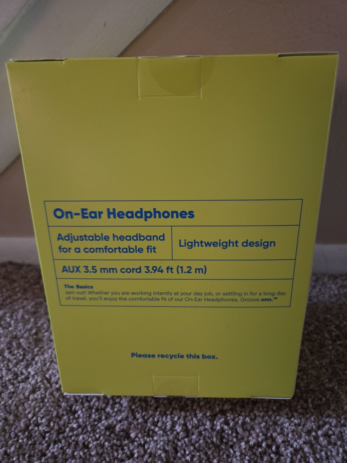 Brand New Onn Groove On-Ear Wired Headphones – Black – 3.5mm Aux 3.94ft Cable