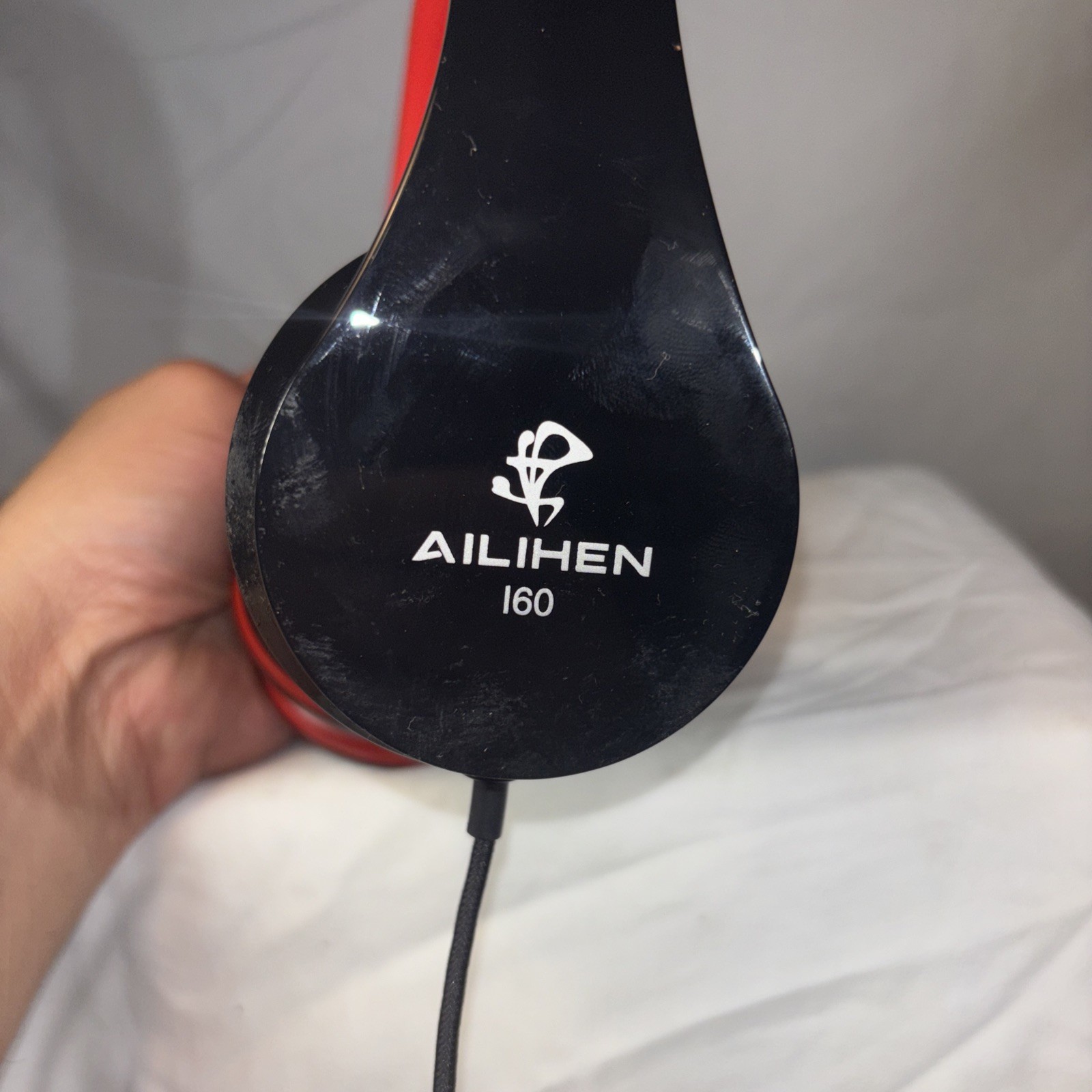 Ailihen 160 Adult Red Headphones EUC