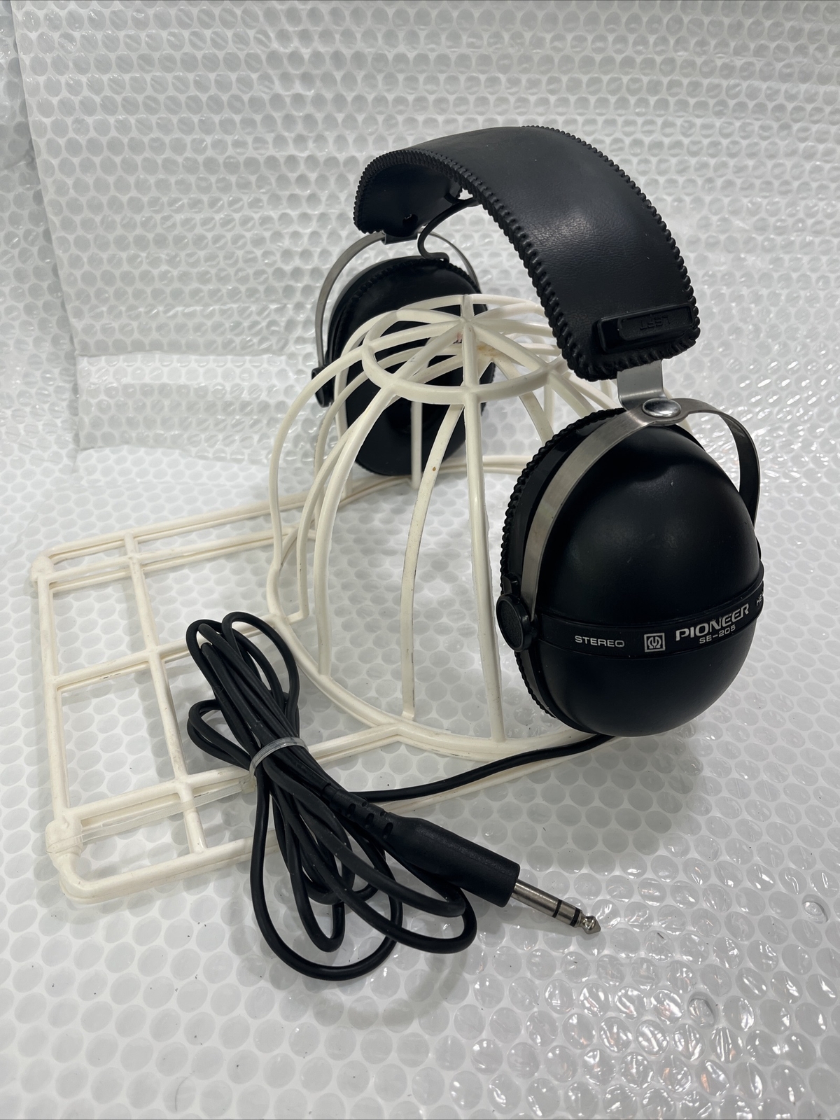 PIONEER Over The Ear Headphones SE-205 Studio Monitor Black 1980s