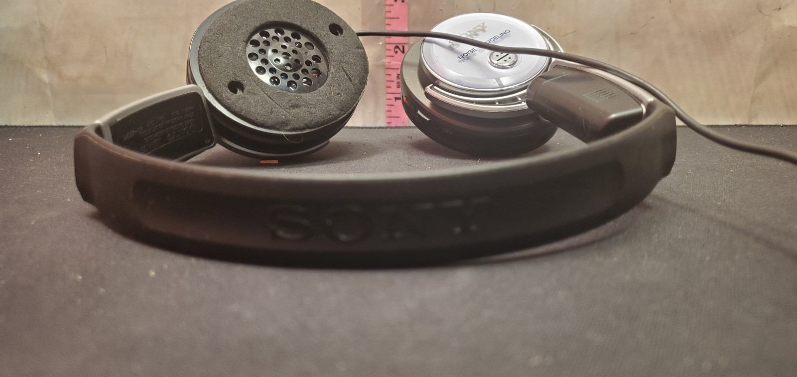 Sony MDR-NC6 MDRNC6 Noise Canceling Headphones Read