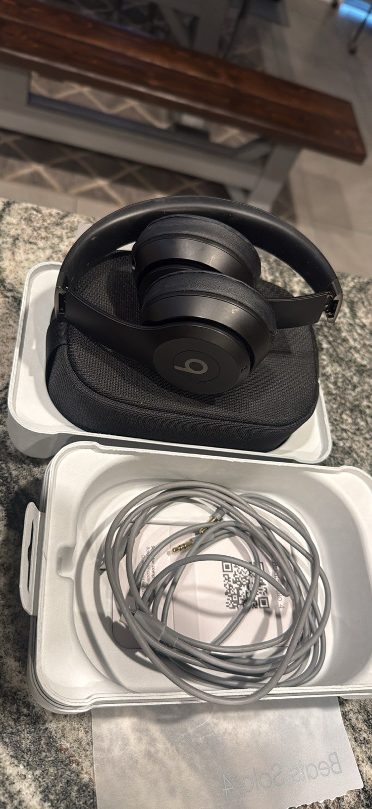 Beats Solo 4 Wireless Bluetooth On-Ear Headphones Black/Gray w/ Case & Cables