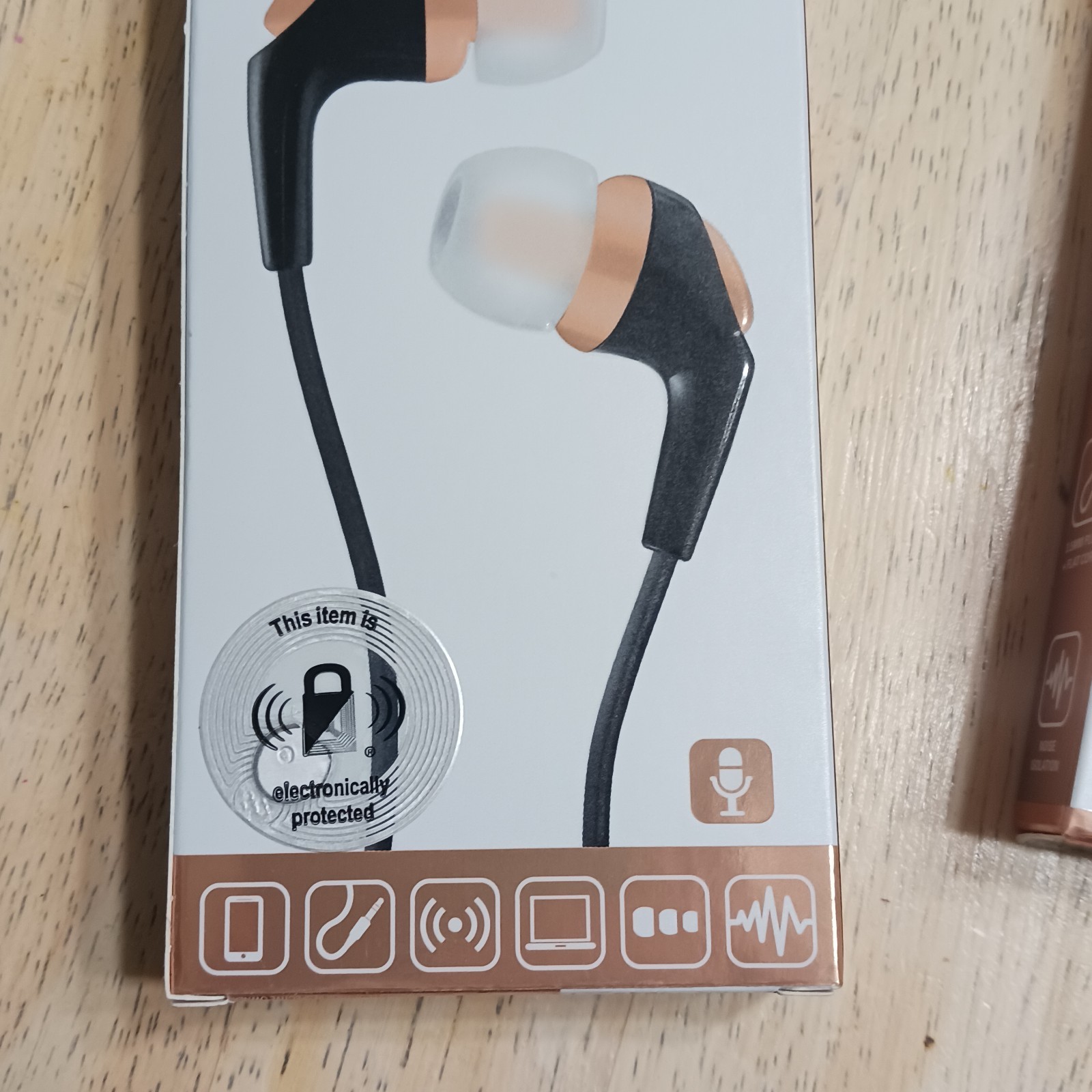 Curve Earbuds w/ In-Line Mic 3.5mm Tangle Free Flat Cord Multicolor Lot Of 11