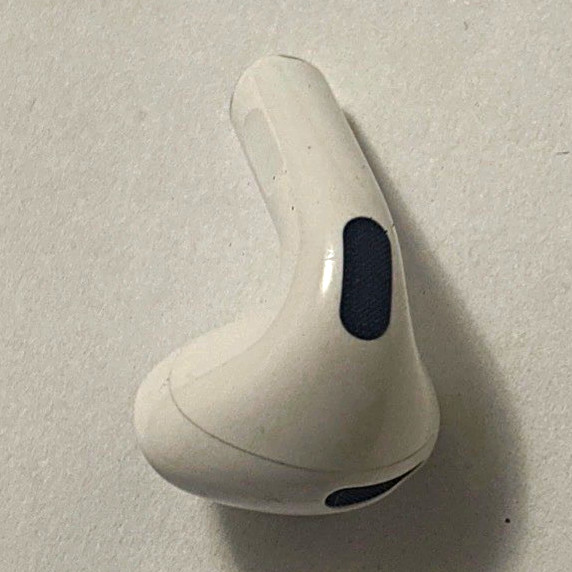 Original Apple AirPods 4 with Active Noise Cancellation (ANC) Right Side – A3055