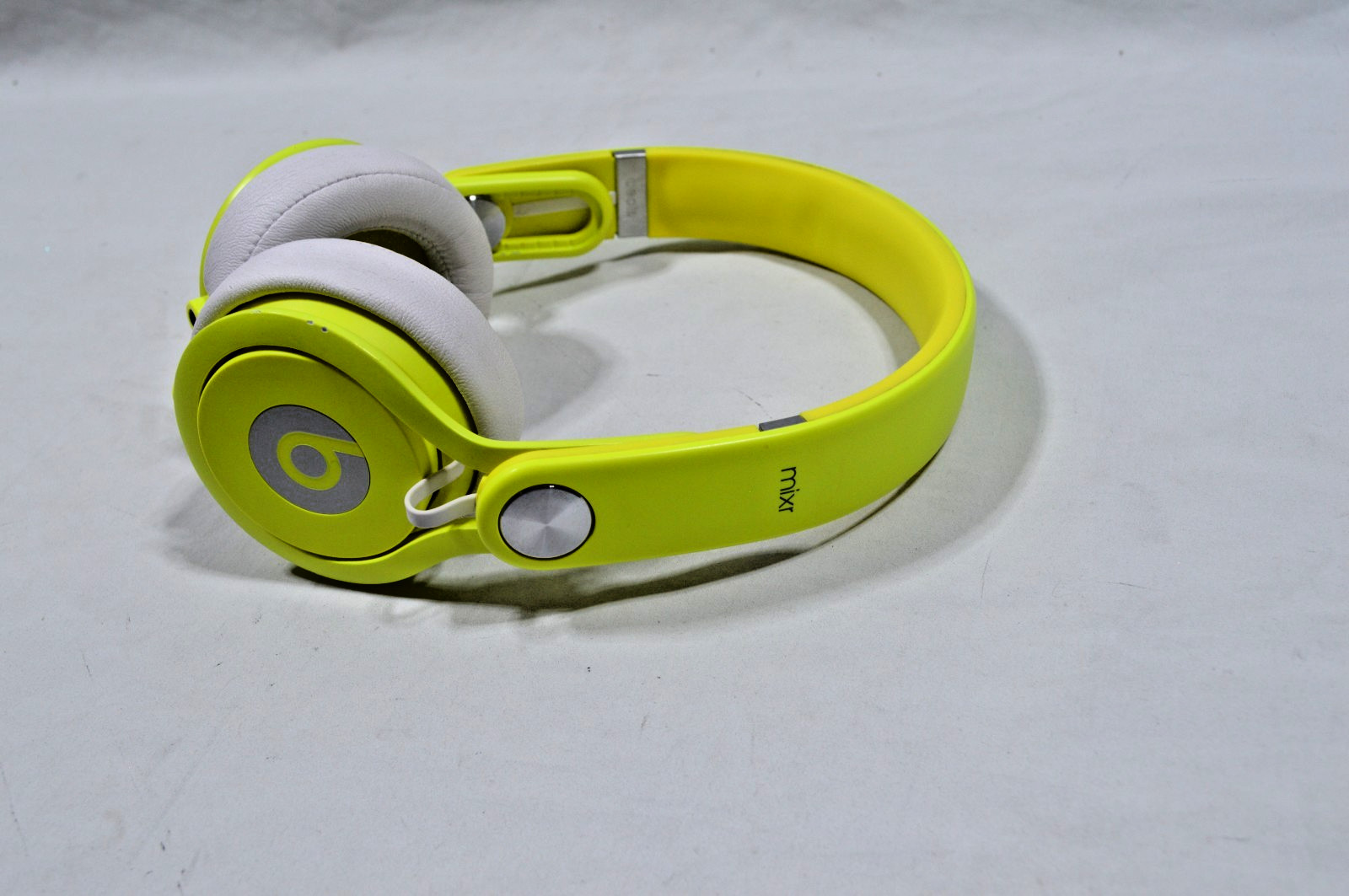 Beats ‘Mixr’ Wired Neon Green Limited Edition David Guetta DJ Headphones
