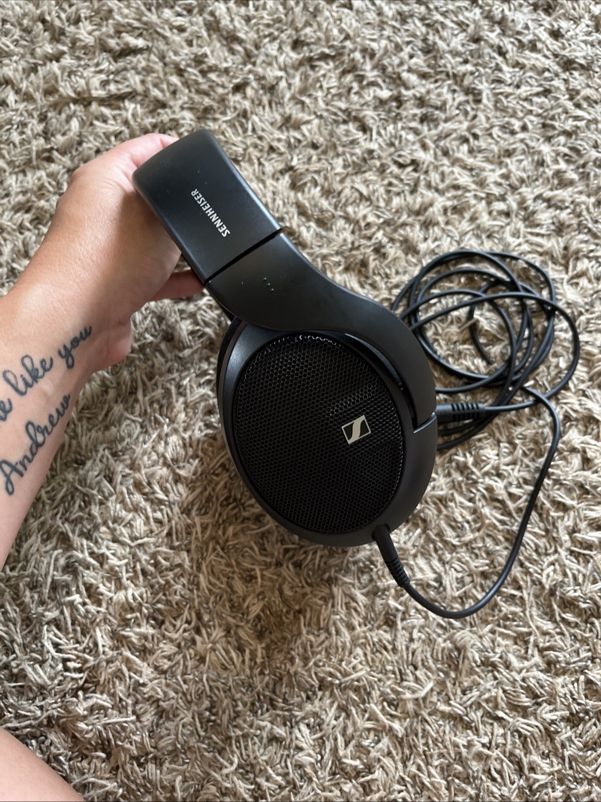 Sennheiser HD 560S Black Over-the-Ear Audiophile Headphones