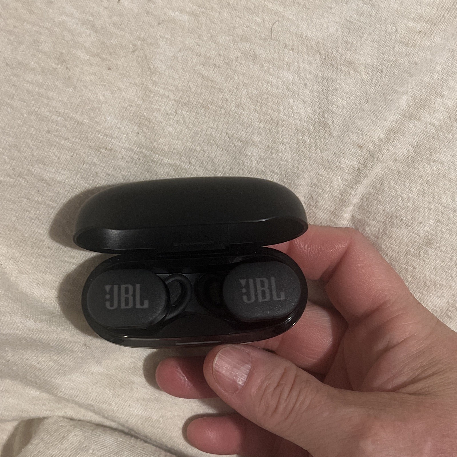 JBL True Wireless Bluetooth In-Ear Earbuds Charging Case, Black