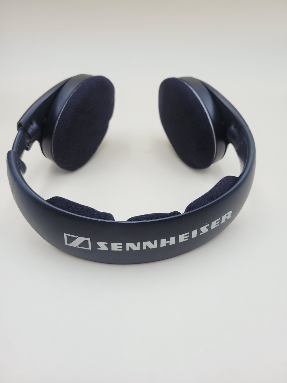 Sennheiser RS 120 Ear-Pad (On the Ear) Charging Cradle Transmitter Black