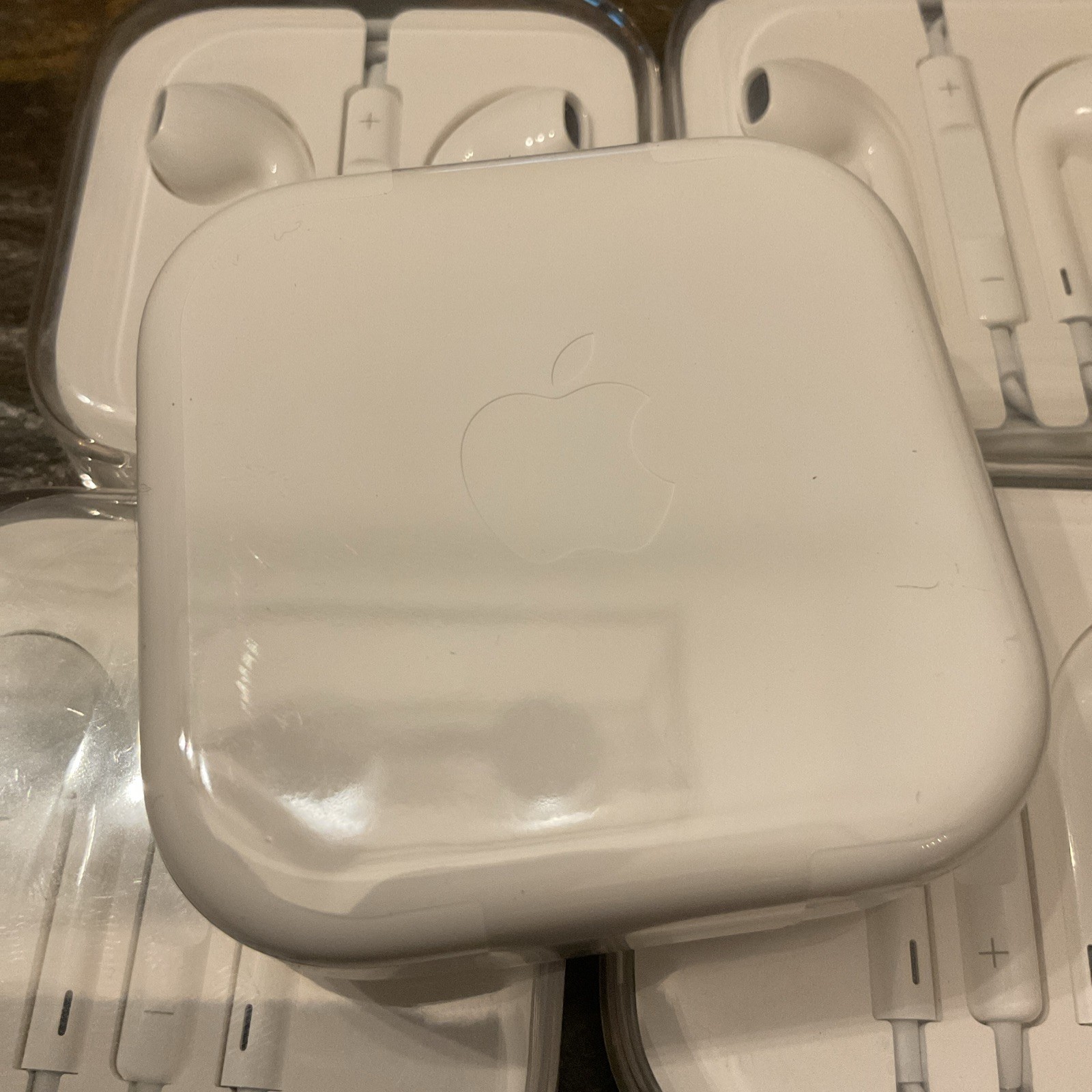 LOT OF 5 New Original iPhone EarPods Wired 3.5mm Headset Earbud Headphones