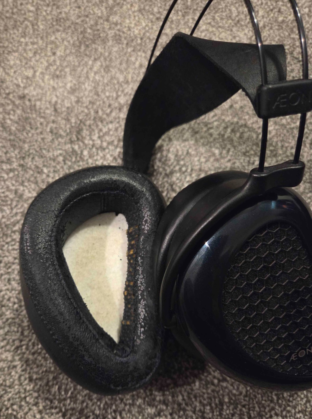 Dan Clark Audio x DROP AEON Open Backs Over-Ear Headphones earpads need replaced