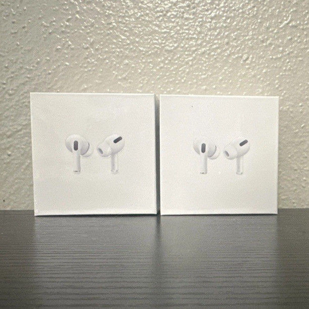 Apple AirPods Pro Bluetooth Wireless Earbuds White In Ear Earbud (In Ear)