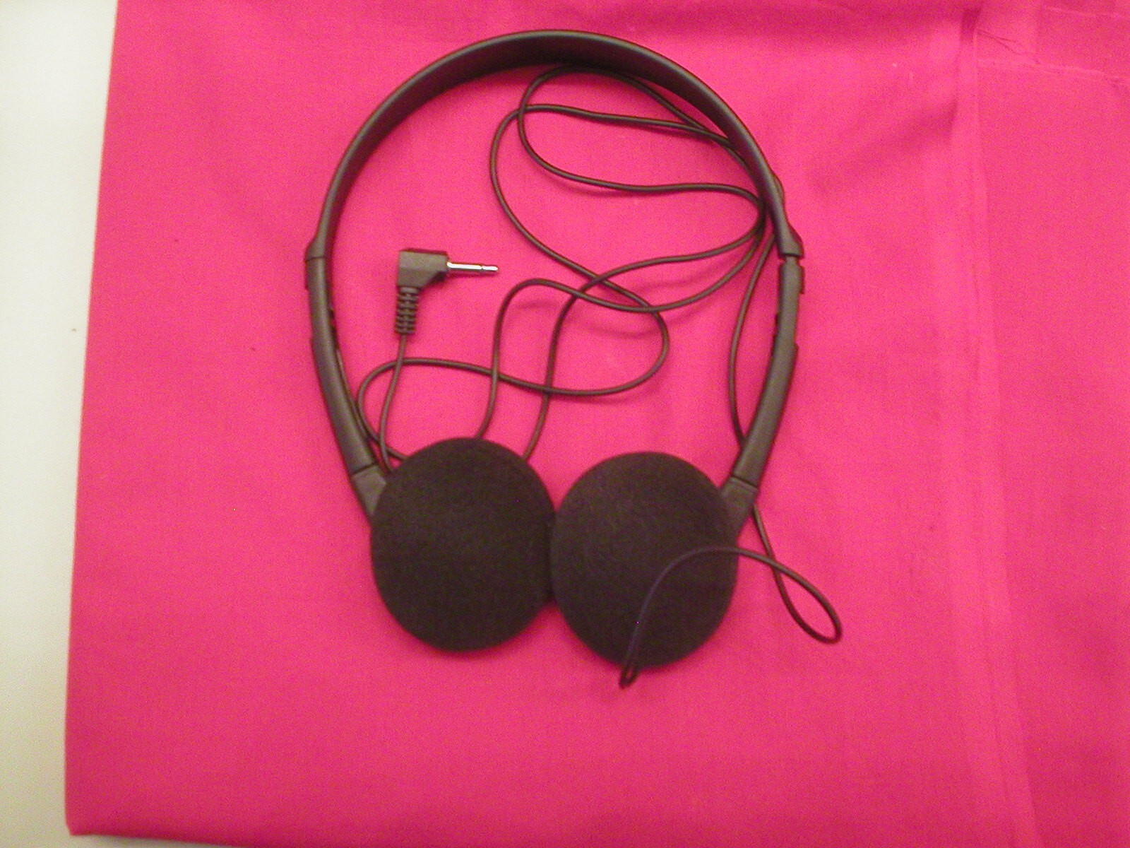 WILLIAMS SOUND FOLDING HEADPHONES