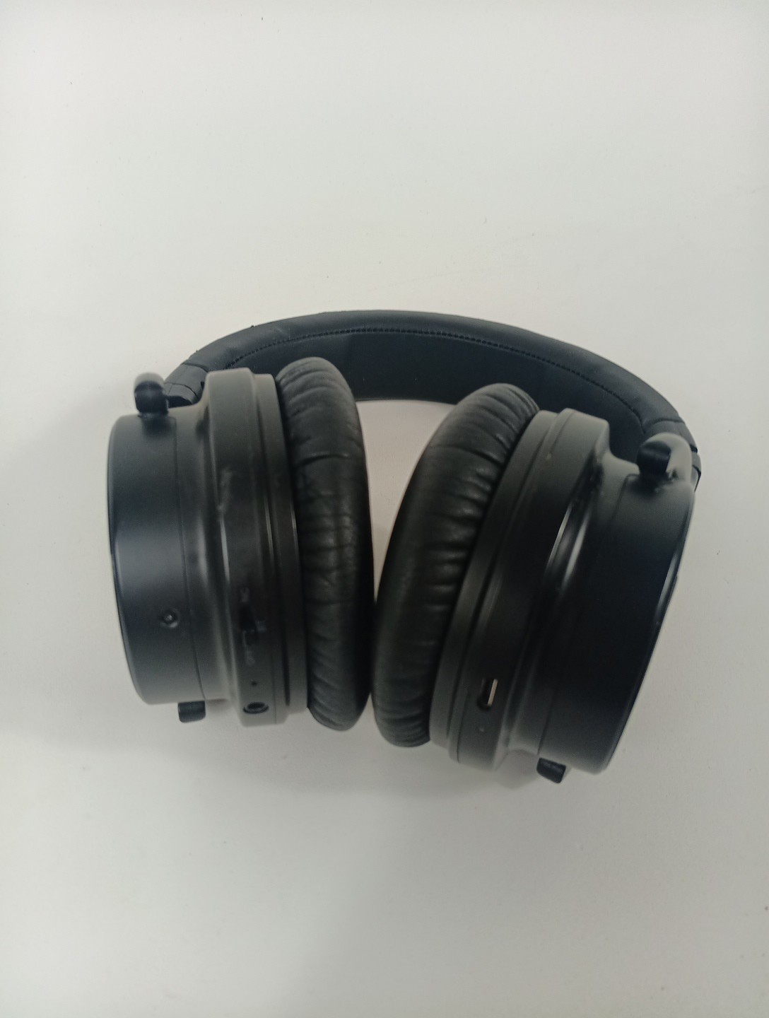 Cowin E7 Active Noise Cancelling Wireless Bluetooth Headphones mic Black MATTE
