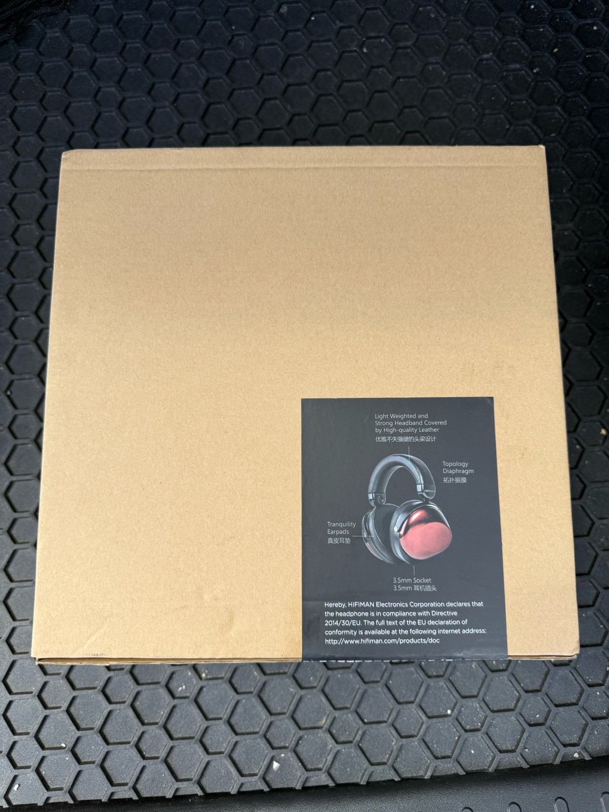 HIFIMAN HE-R10D Dynamic Closed-Back Over-Ear Headphones AUTHORIZED-DEALER