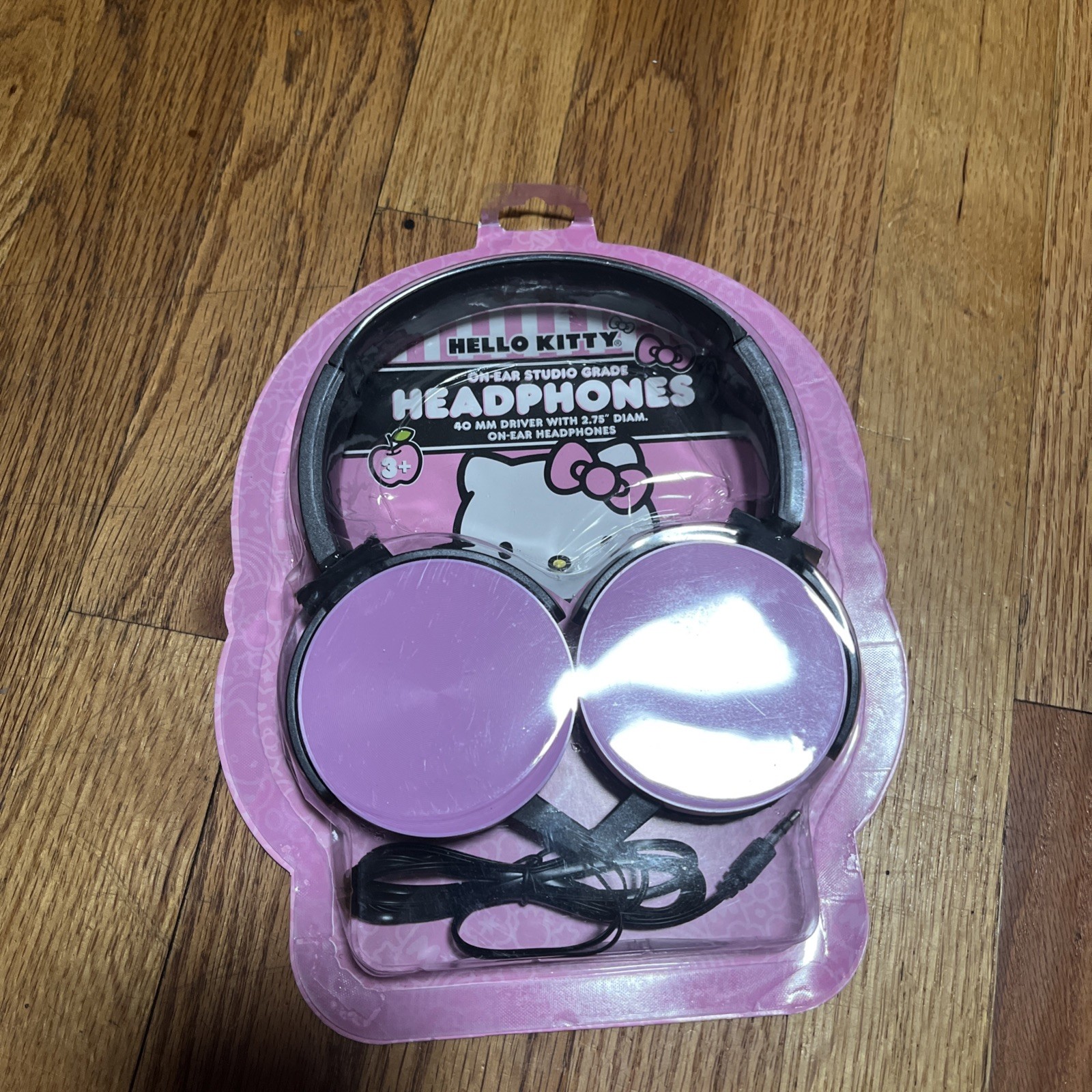 Hello Kitty On-Ear Stereo Headphones Pink Black Wired Laptop Tablet Gaming