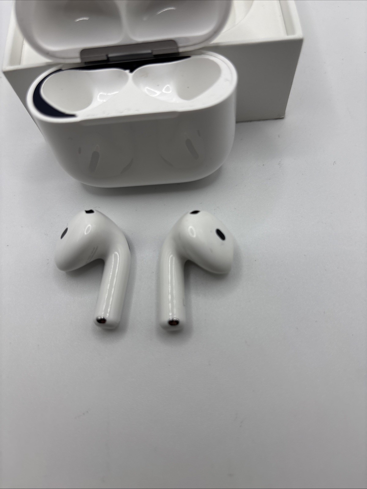 Apple Airpods 4th Gen ANC Earbuds with USB-C Charging Case