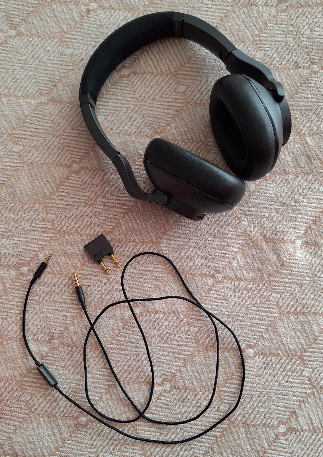 AKG N700NC M2 premium over-ear, ANC wireless headphones. Harman curve accurate