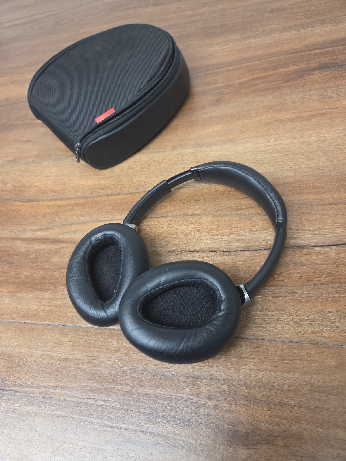 Sony MDR-10RNC Wired Noise Cancelling Over-the-ear Headphones Used Tested