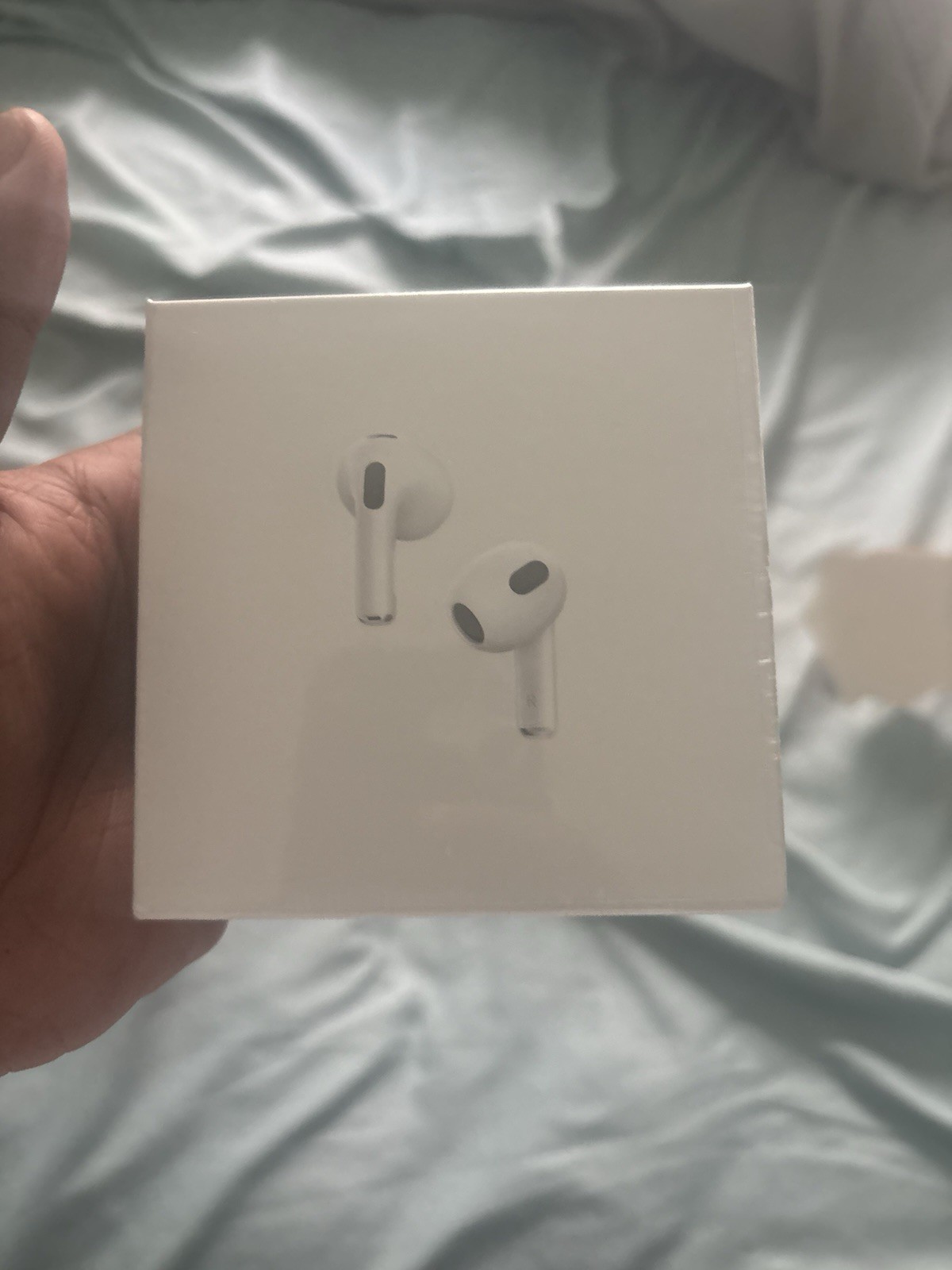 Apple AirPods (3rd Generation) MagSafe Charging Case Wireless Bluetooth White
