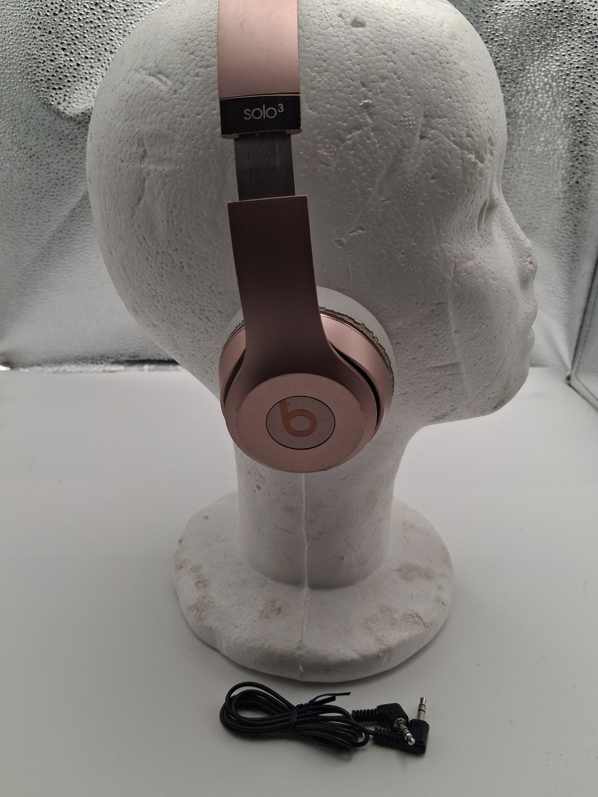Beats Solo 3 Wireless Headphones Rose Gold Pink w/ AUX Earbuds Electronics Music