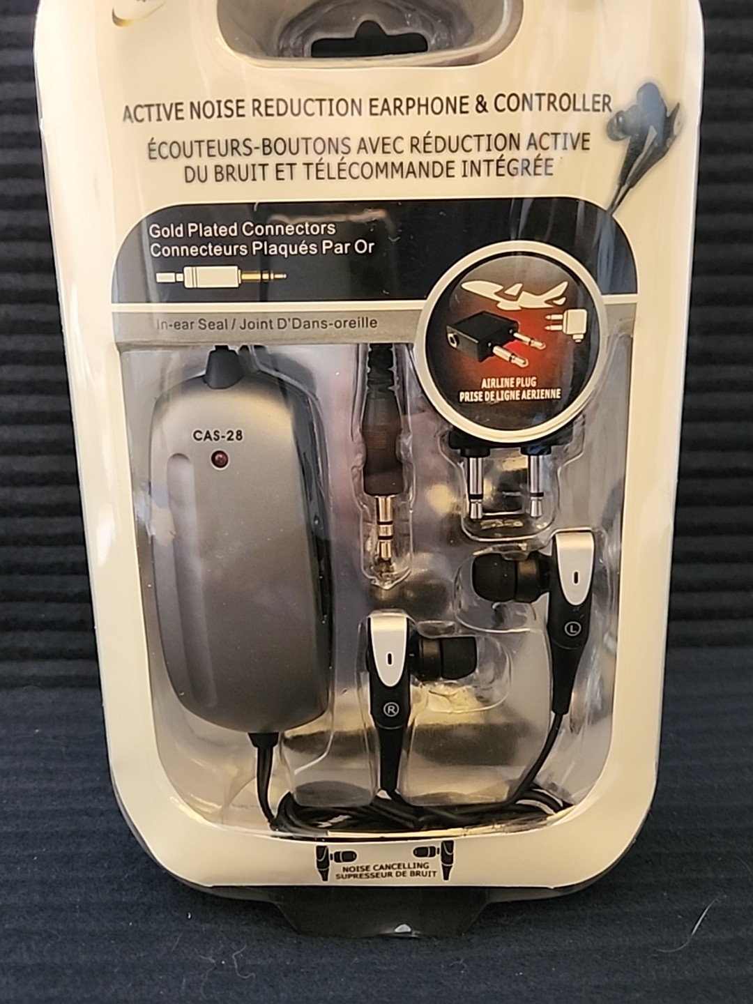 Noise Reduction Earphones & Controller/ Airplane Plug NIB