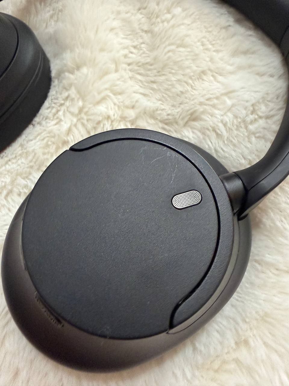 Sony WH-CH720N/B Wireless Noise Canceling Headphones – Black